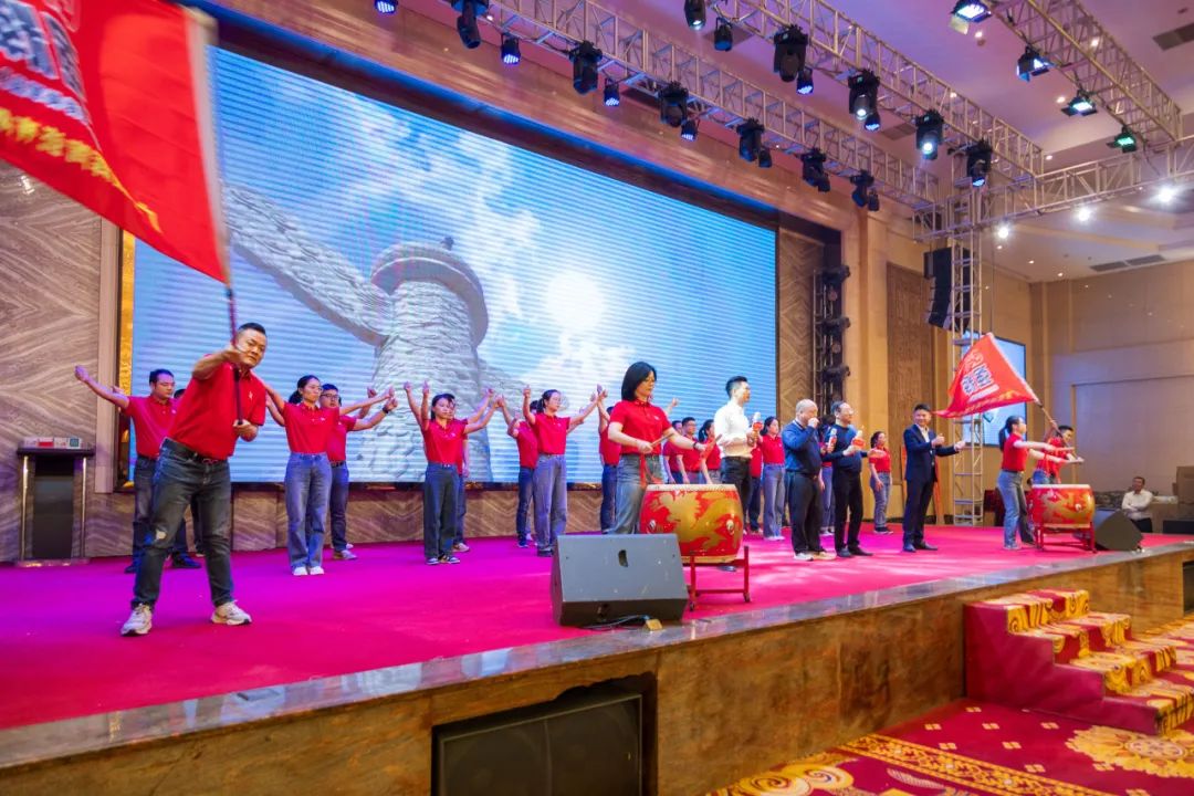 聚势·创变·敢为 | 强辉集团2025年迎新晚会圆满结束，共绘未来新蓝图(图21)