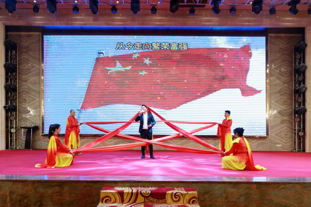 聚势·创变·敢为 | 强辉集团2025年迎新晚会圆满结束，共绘未来新蓝图(图25)