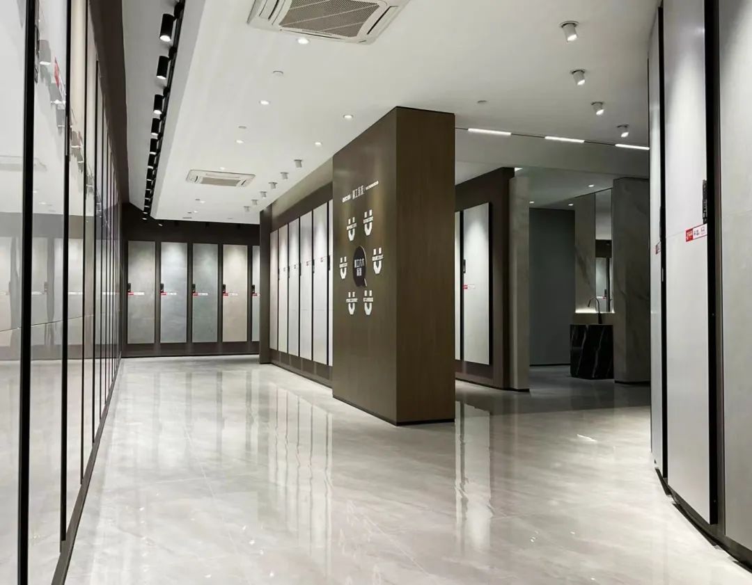 终端风采 | 强辉东营旗舰店，探寻质感空间的诗意生活(图11)