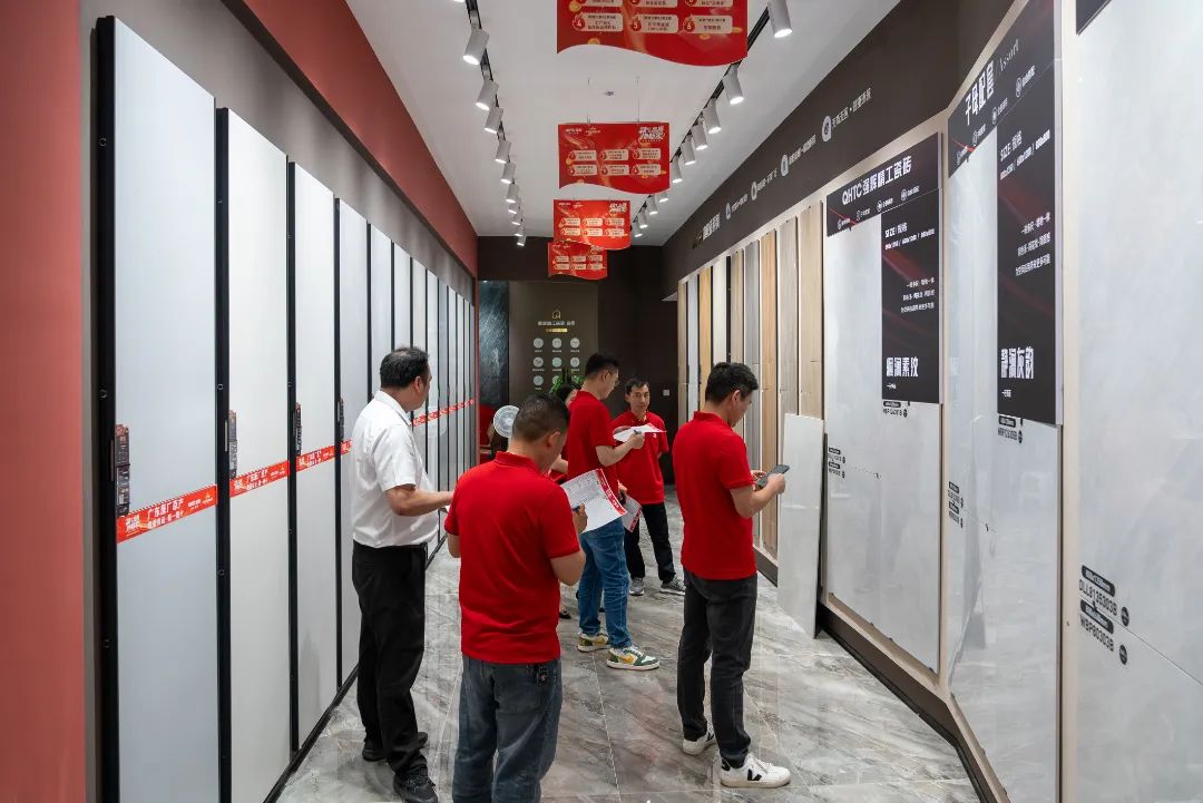 聚势共鉴•标杆领航 | 强辉2025区域培训峰会暨美学赋能行动贵阳站顺利结束！(图24)