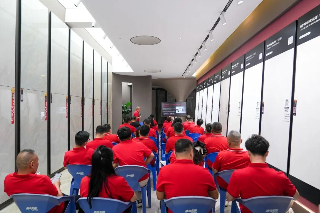 聚势共鉴 标杆领航|2026强辉太原培训暨美学峰会圆满收官(图2) 聚势共鉴 标杆领航|2026强辉太原培训暨美学峰会圆满收官(图2)